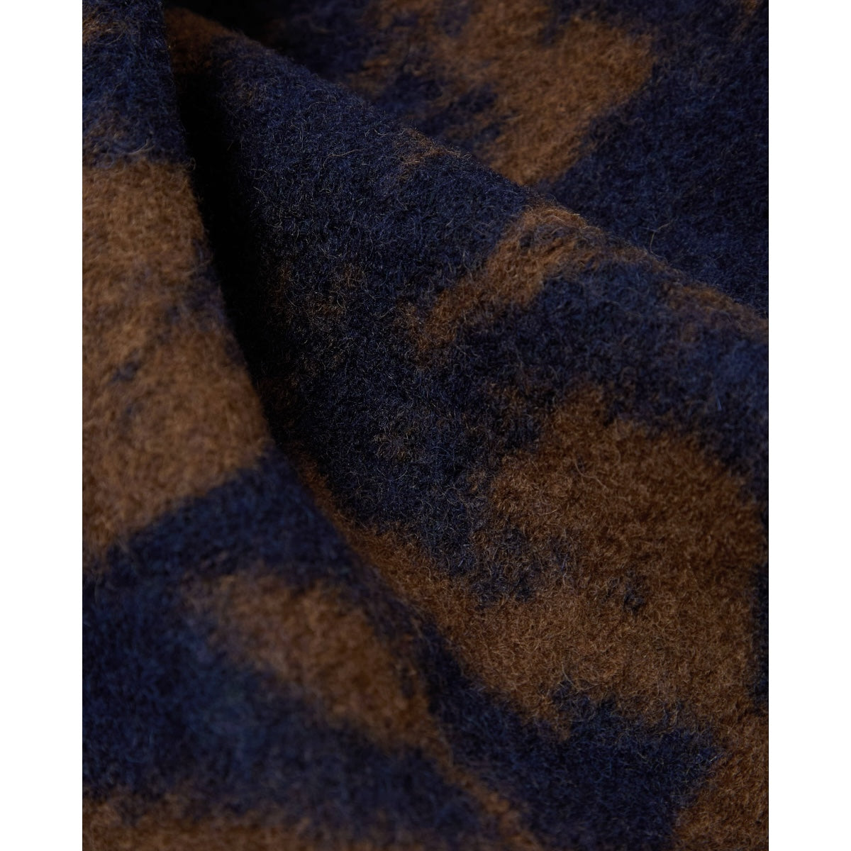 Universal Works Cardigan Studio Fleece navy/brown