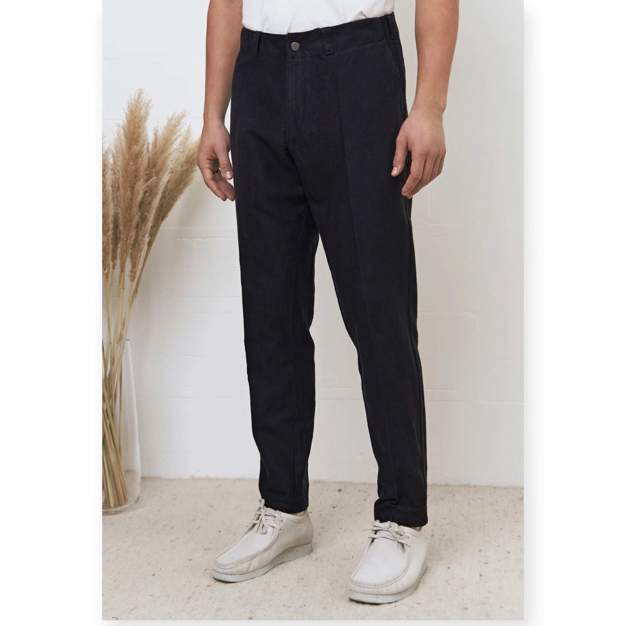 About Companions Jostha Trousers Slim winter linen black