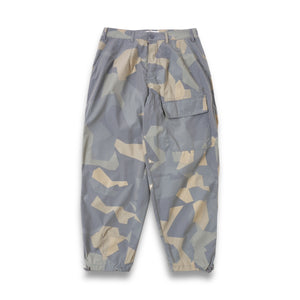 Universal Works Loose Pilot Trouser MP32133 Printed Rec Polytech blue camo