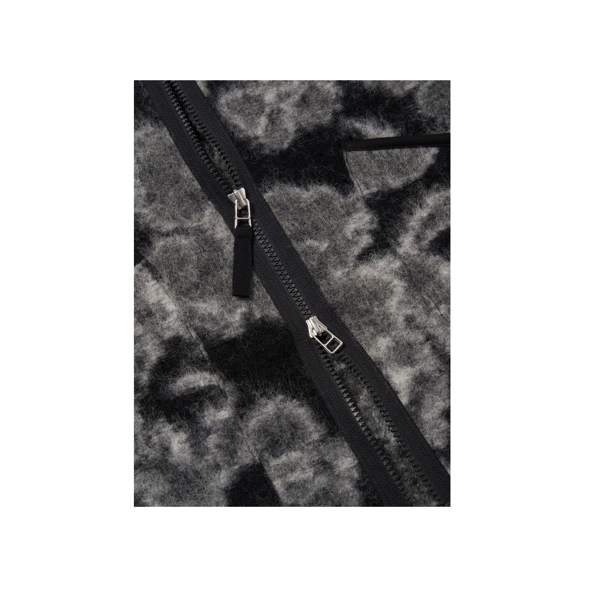 Universal Works Zip Liner Jacket Flower Fleece charcoal