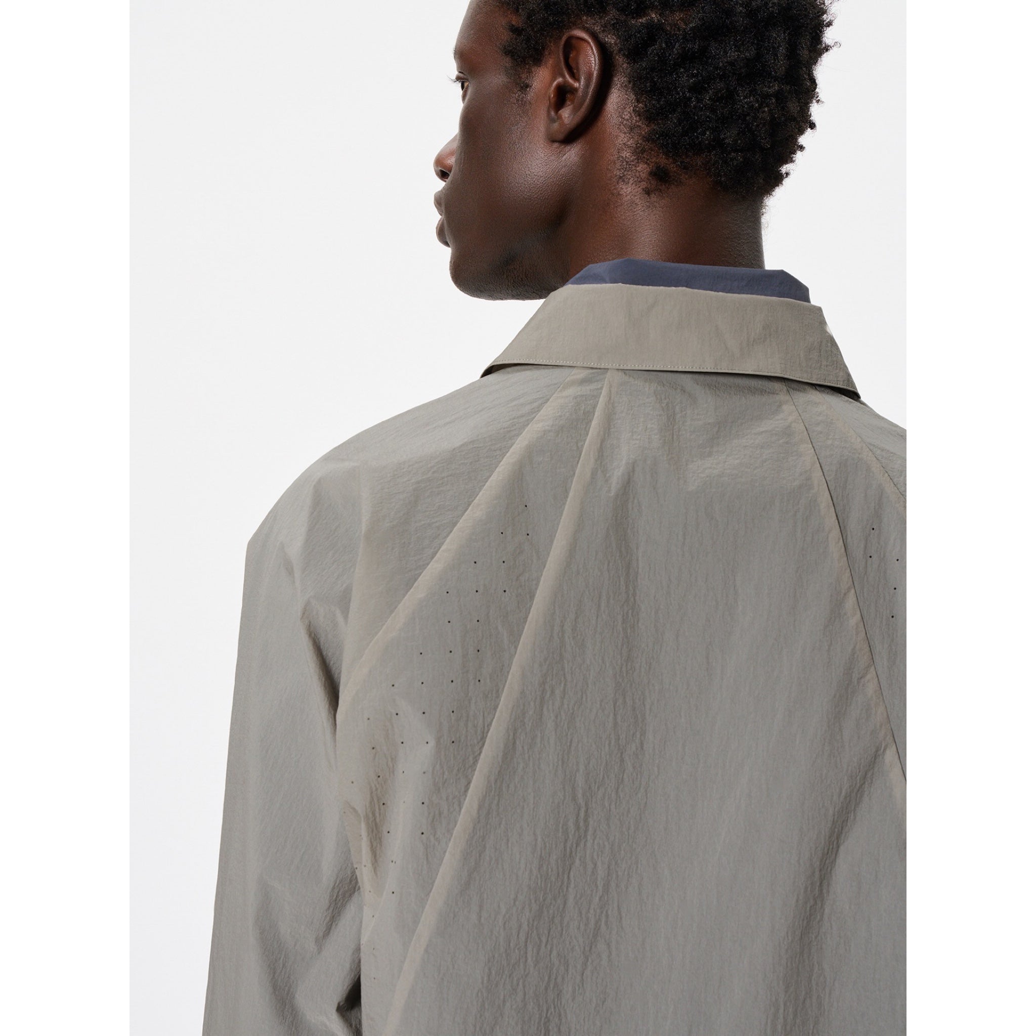 Goldwin Sheer Nylon Wind Shirt lily orange